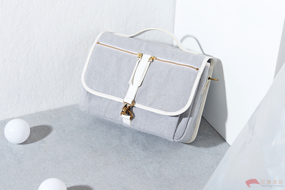 16526829911714.jpg 攝圖網_500990327_包包女士男士手提包錢包斜挎包背包(企業商用)_副本.jpg